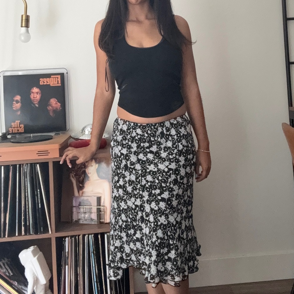 Notations Vintage Y2K Black White Floral Midi Skirt Elastic Waist Size S
